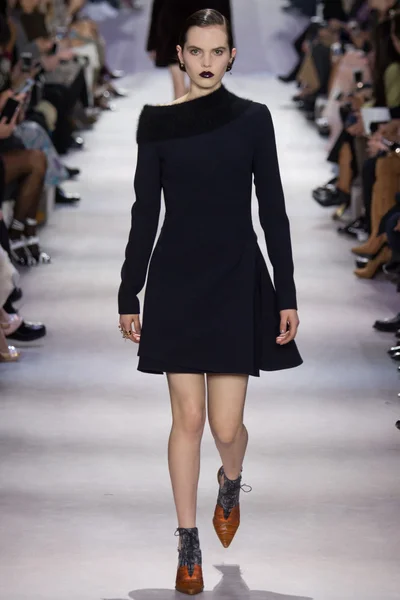 Look 26